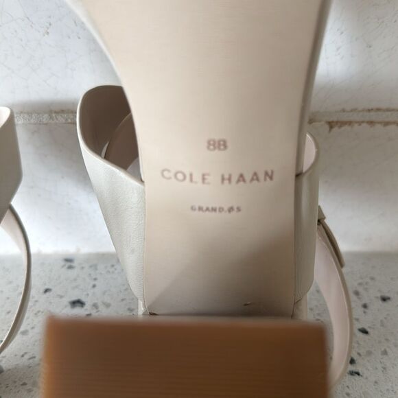 Cole Haan Cream & Floral Sandals Elegant Block Heel Buckle Ankle Strap Size 8B - Picture 5 of 16